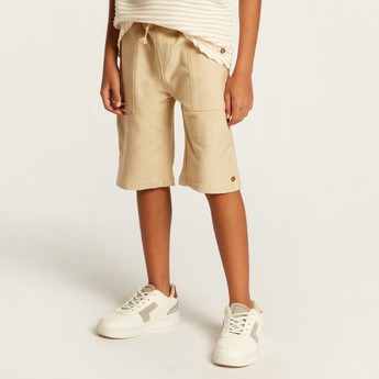 Solid Shorts with Drawstring Closure and Pockets