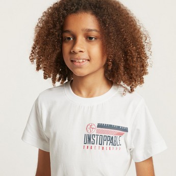 Juniors Graphic Print T-shirt with Short Sleeves