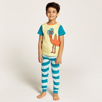 Juniors Camel Print Crew Neck T-shirt and Full Length Pyjama Set