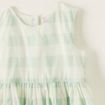 Juniors Gingham Sleeveless Dress with Button Closure