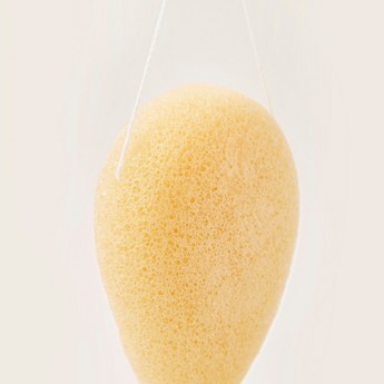 Bebecare Tear Drop Turmeric Konjac Bath Sponge