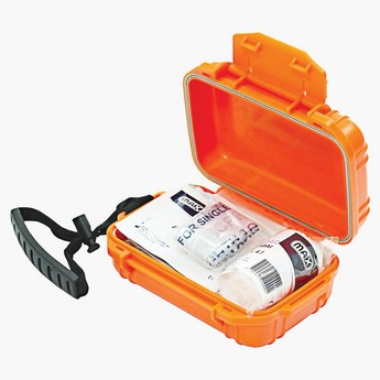 حقيبة إسعافات أولية مقاومة للماء مع ملحقاتها من ماكس إف إم 080