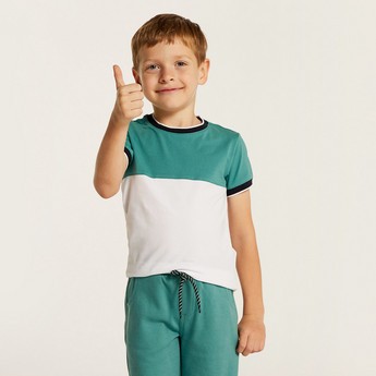 Juniors Colourblock Crew Neck T-shirt and Shorts Set