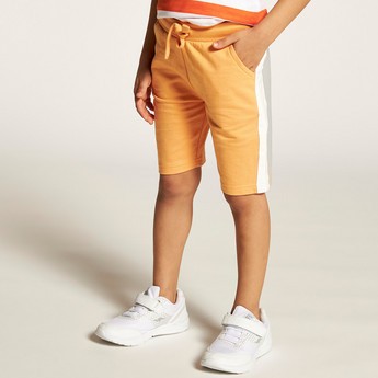 Juniors Solid Mid-Rise Shorts with Drawstring Closure and Pockets