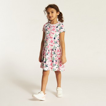 Juniors Printed Drop Waist Dress with Short Sleeves