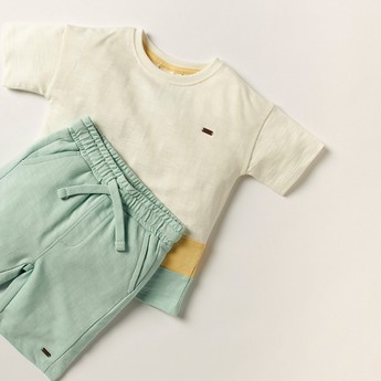 Eligo Colourblock Crew Neck T-shirt and Shorts Set