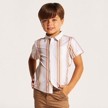 Juniors Striped Short Sleeves Shirt with Button Closure and Pocket