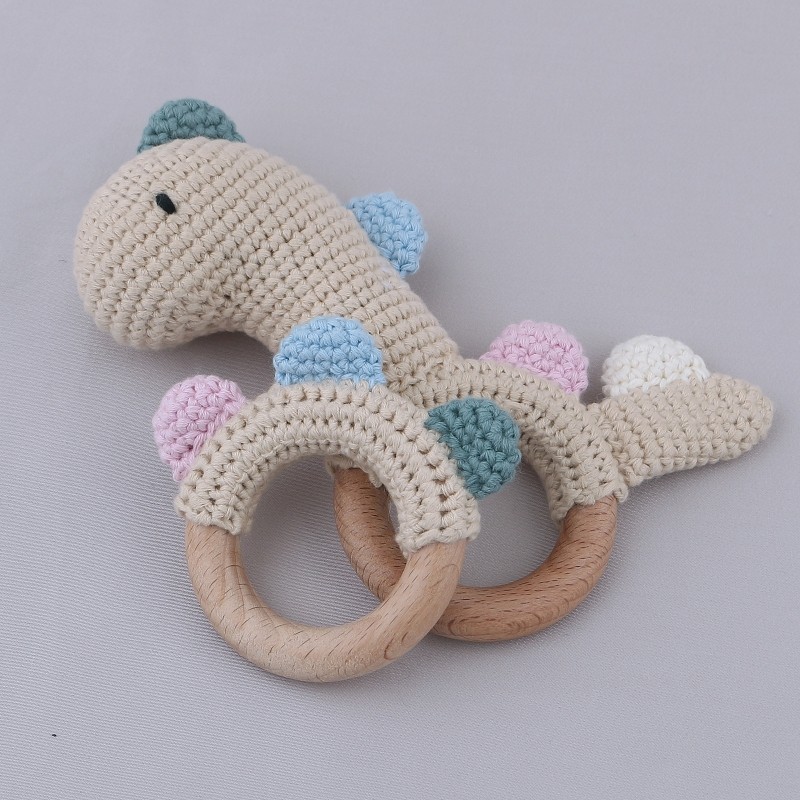 1pc or 2pcs/set BPA Free Crochet Dinosaur Baby Teether Rattle Safe Beech Wooden Teether Ring Newborn Mobile Sport Educational Toy