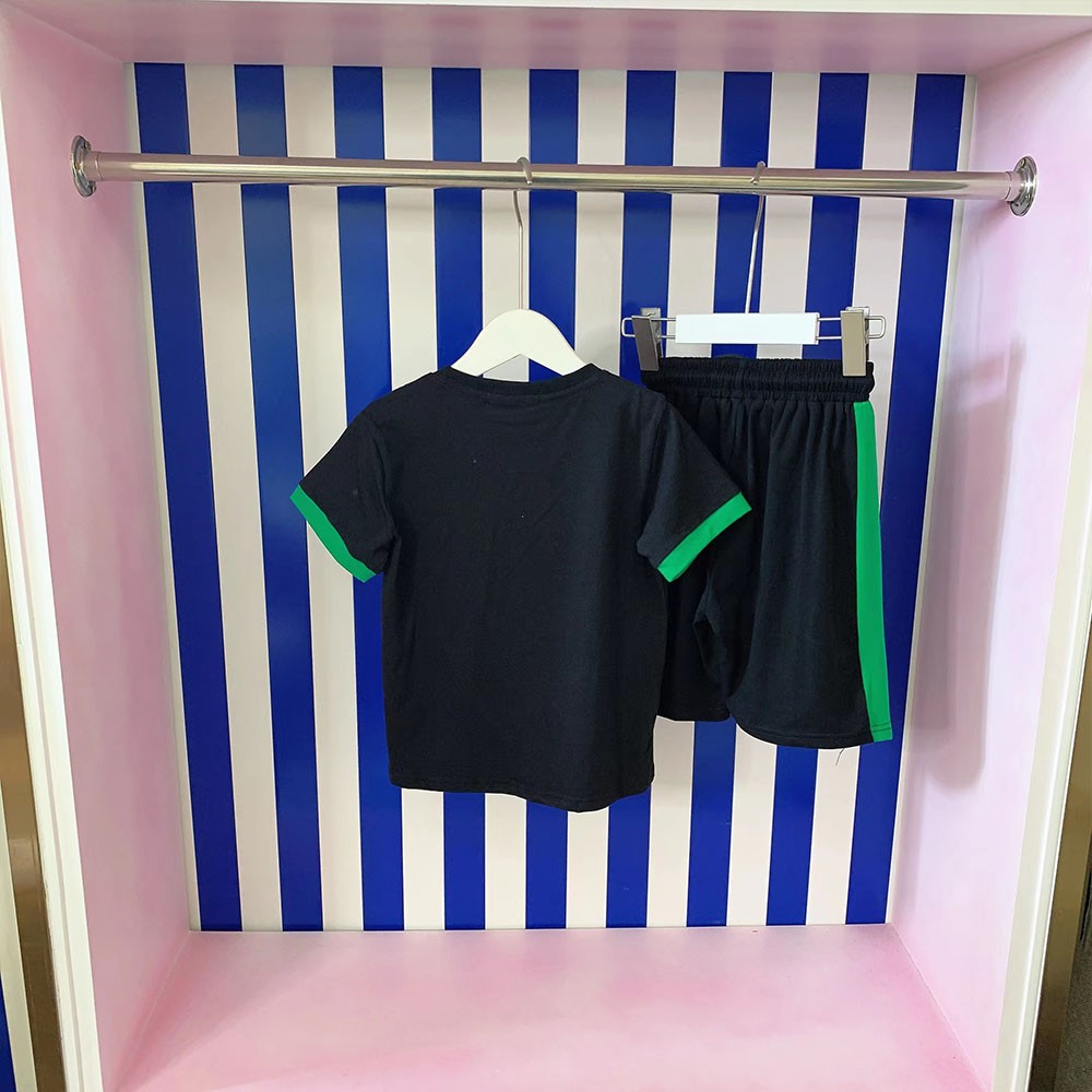 High quality children's clothing little boy 2022 summer new clothes short-sleeved T-shirts and shorts two-piece boys dress set