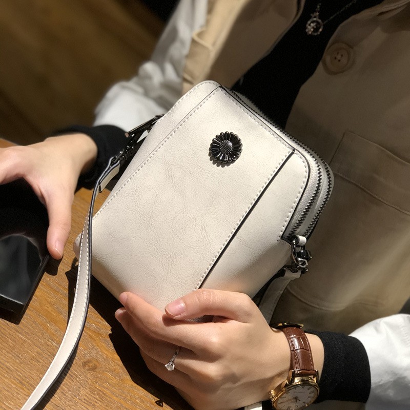 Genuine Leather Mobile Phone Cover Women Messenger Bag Cowhide 2022 Shoulder Bag Oil Wax Skin Small Square Box Purses Crossbody