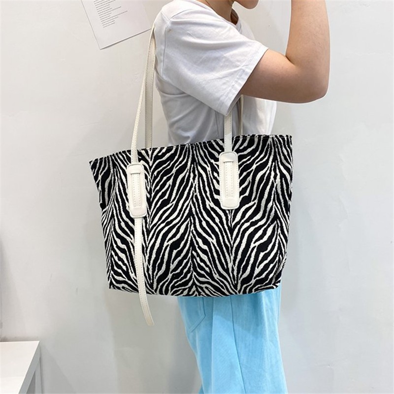 2022 Fashion Women Handbag Tote Bag Large Large Capacity Zebra Print Fror Shopping Bag Female Casual Shoulder Crossbody Bags