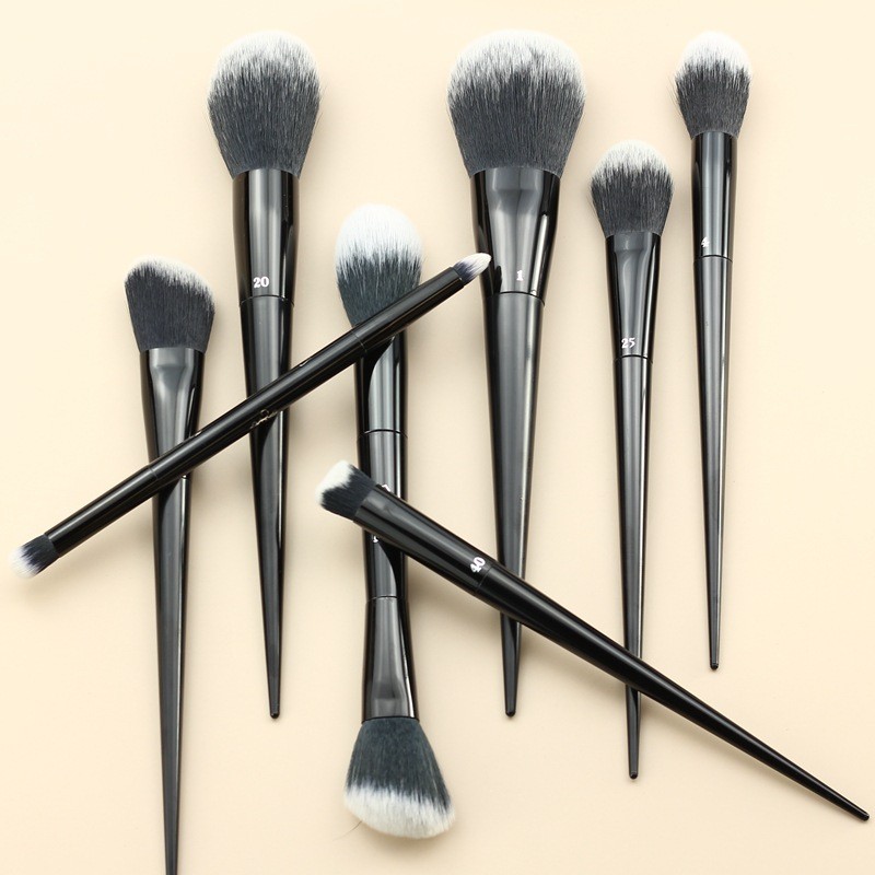 CFD 11 Makeup Brushes Set Powder Foundation Concealer Eye Shadow Blending Concealer Beauty Tools Soft Brush With Box