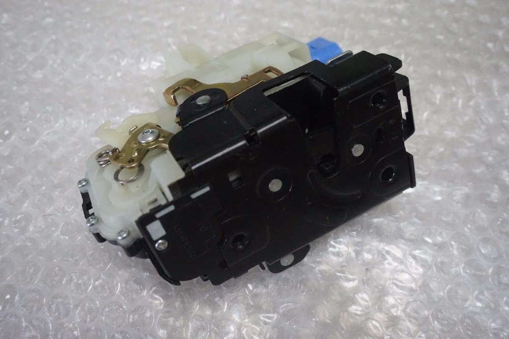 8 Pin Front Left Door Lock Actuator Mechanism for VW Transporter T5 T6 , Seat Ibiza 3B1837015AM 3B1837015AQ 3B1837015AM polo