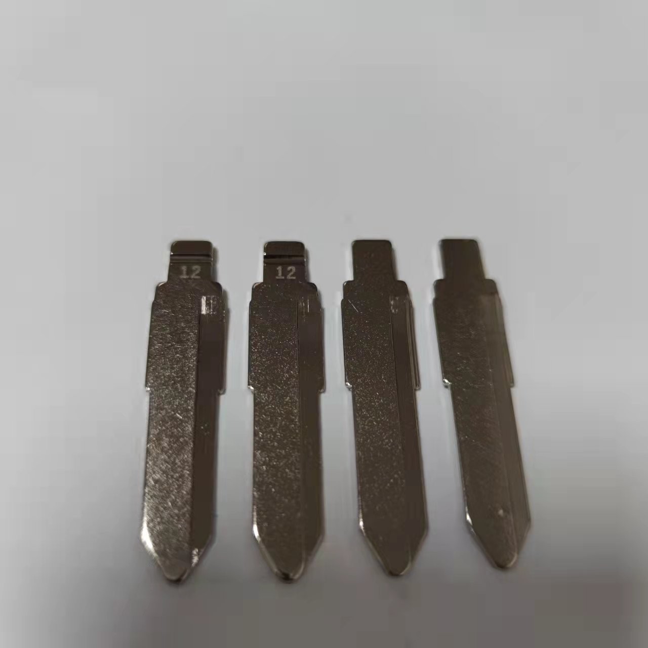 10pcs #12 Type ISU5 Car Key Blade Metal Uncut Flip KD KEYDIY Remote Key Blank Blade For Isuzu Auto Key Blade