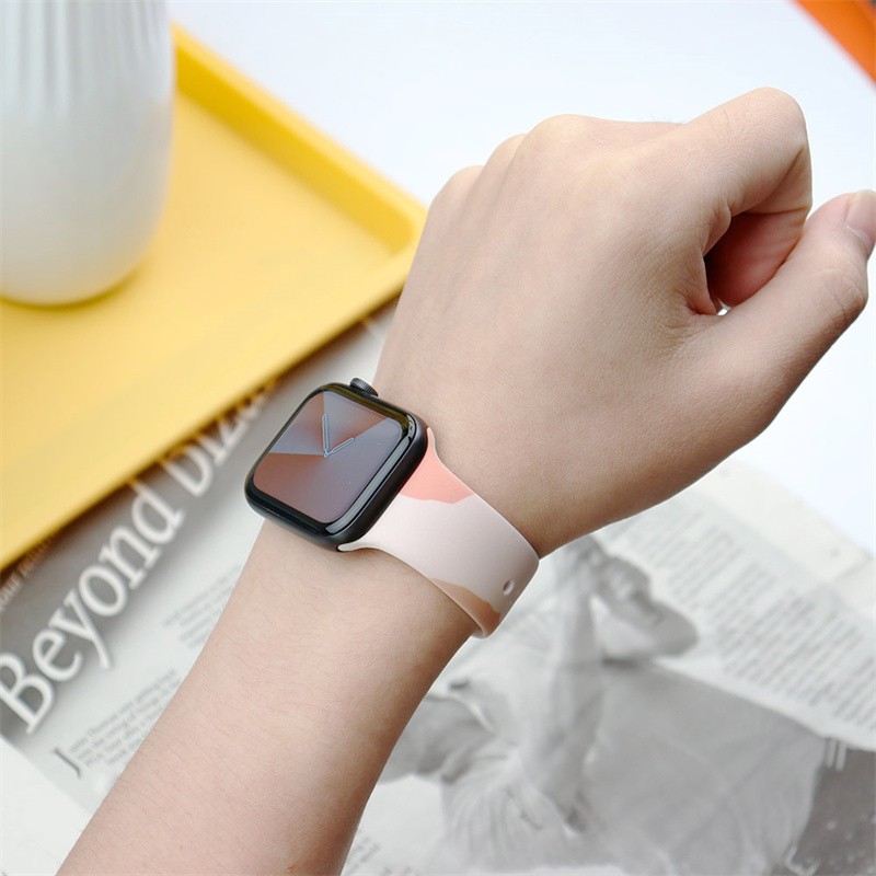 Silicone strap for Apple Watch band 40mm 44mm 45mm 41mm 38mm 42mm rubber watchband bracelet for iWatch series 3 4 5 6 se 7 band