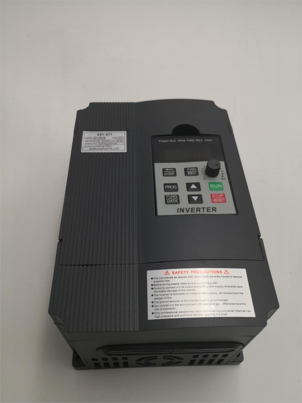 VFD 1.5KW/2.2KW/4KW Inverter XSY-AT1 Frequency Converter Single Phase Input and 3-220V Output Motor Speed ​​Controller