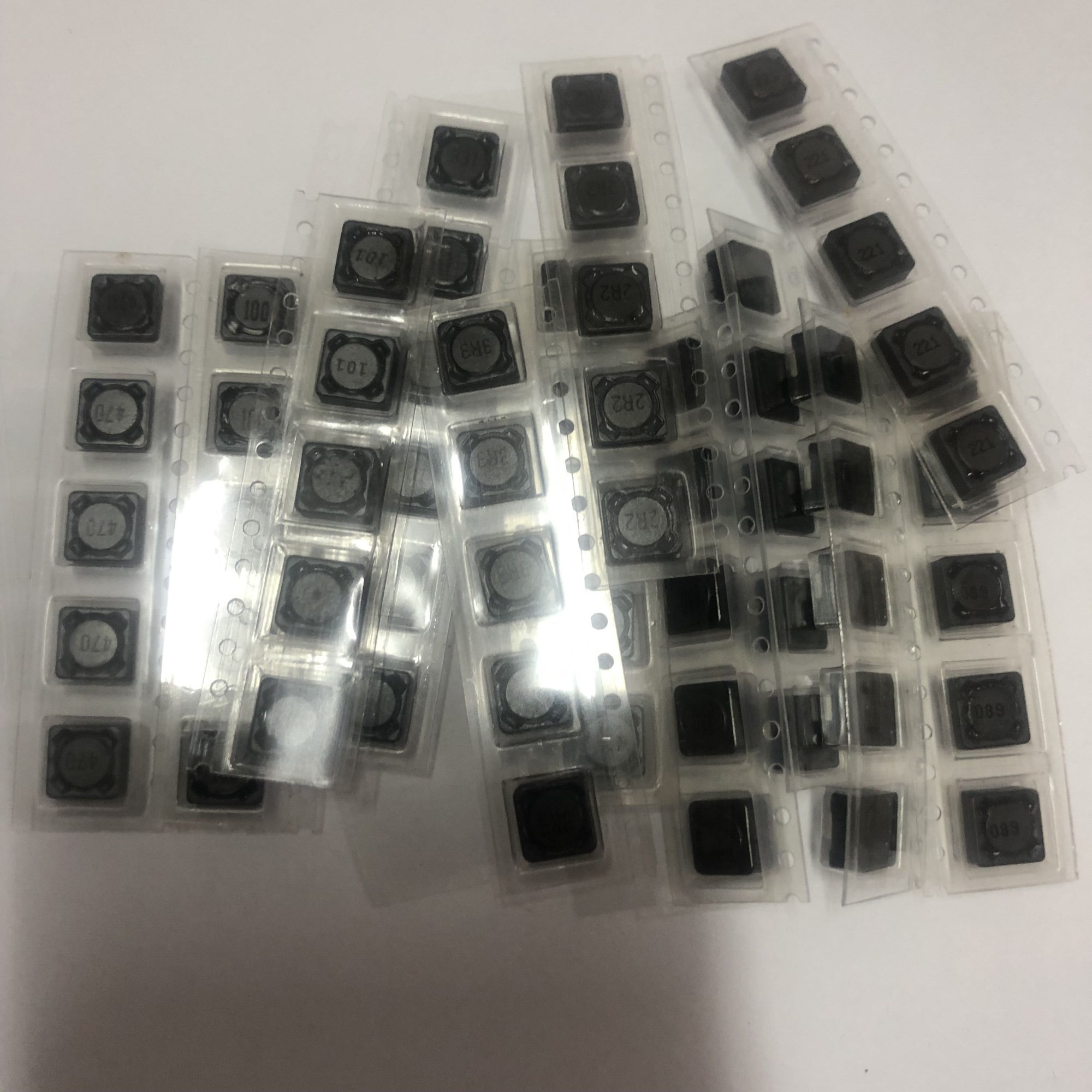 12 Values ​​CD74 SMD Protective Power Inductor Assortment Kit 2.2UH 3.3UH 4.7UH 10UH 22UH 33UH 47UH 68UH 100UH 220UH 330UH