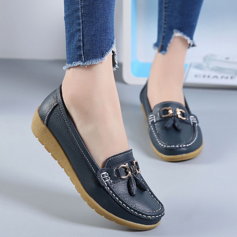 2022 women leather shoes flats women's shoes slip on loafers mother moccasins shoes female casual shoes boat shoes size 35-44