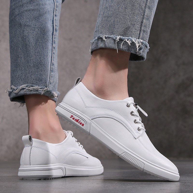 Men Sneakers Genuine Leather Men Casual Shoes Slip-on Breathable Soft Summer Flats Shoes Simple Style Fashion White Shoes