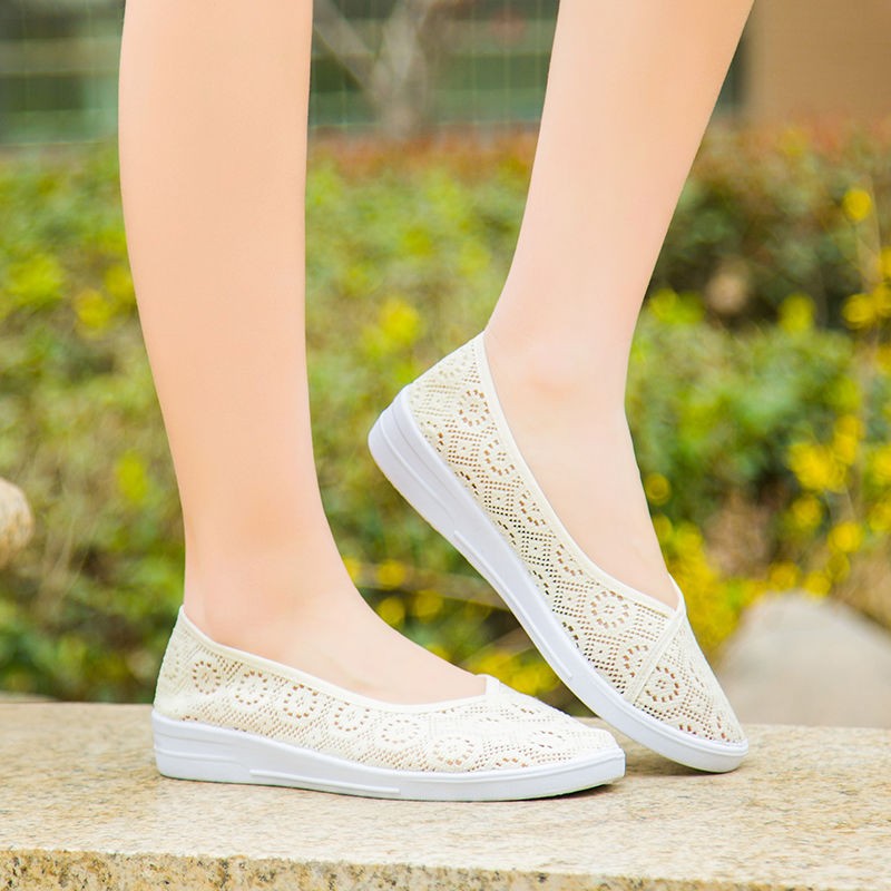 Women's shoes summer cloth shoes middle-aged and elderly breathable hollow tennis shoes slip-on soft bottom non-slip mom sandals