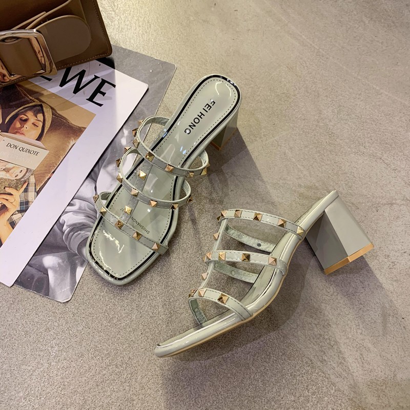 Summer 2021 New Slippers Women Rivet Sandals Women Square Toe Slippers Open Toe Shoes Fashion Shoes For Women Sexy High Heels