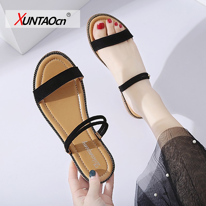 Flat bottom sandals female summer 2018 Korean version students women's shoes wearing Roman outside wear cool beach slippers