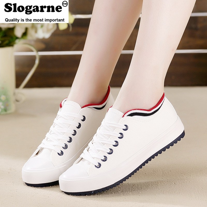 Student Sneakers Flat Canvas Shoes Lace Up Women Spring Classic Casual Sneakers Thick Sole Vulcanized Shoes Platform Shoes