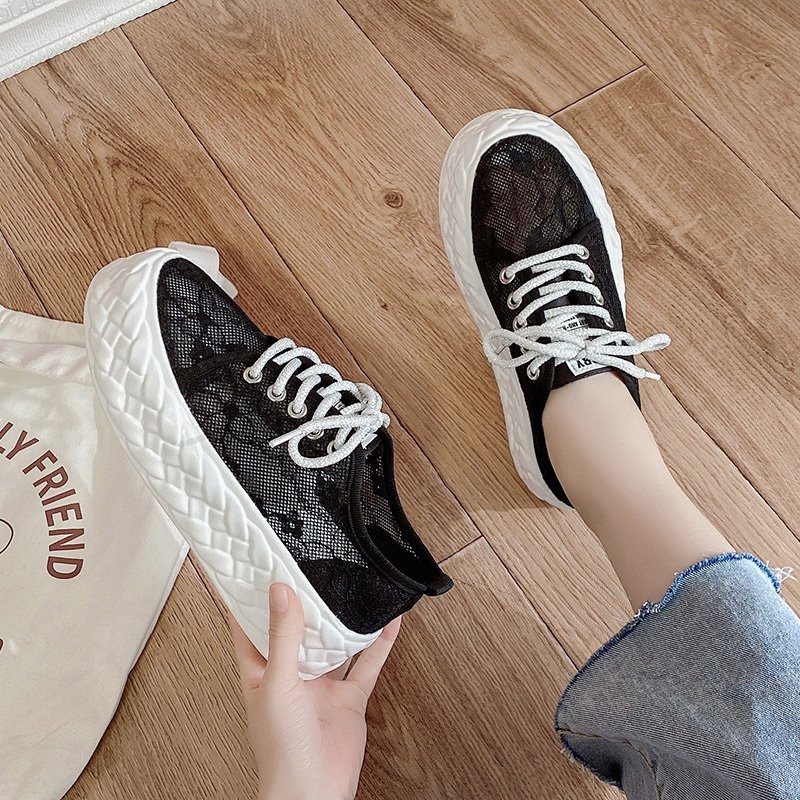 Lace platform sneakers black white shoes women lace-up casual flat shoes fashion breathable high quality women vulcanized shoes