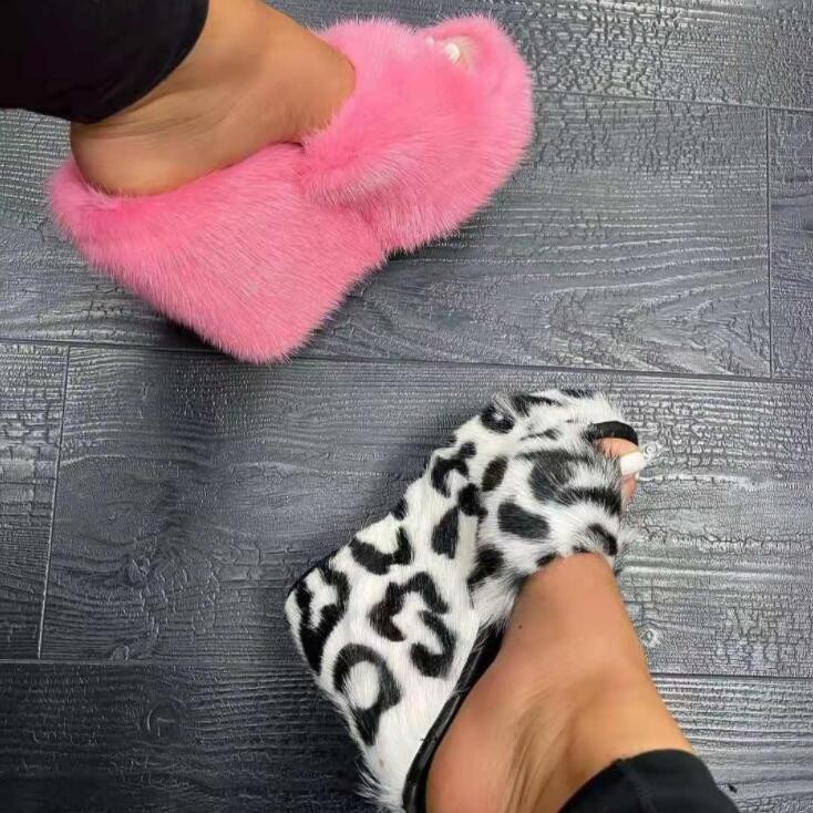 New luxury brand women feminine high heels fur pull outdoor all-match shoes slippers round head wedges with mink fur slippers