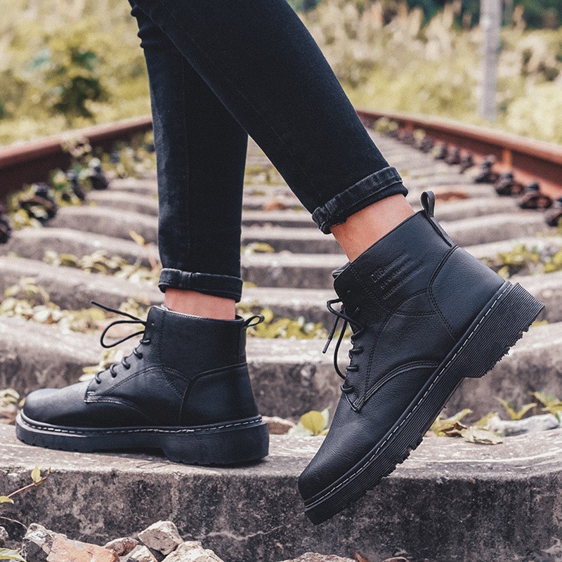 Black Leather Men Boots Lace Up Platform Ankle Boots Street Style High Tops Casual Shoes Fashion Combat Boots For Men