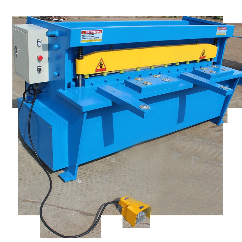 Electric shearing machine for cutting thickness 2mm length 1300mm CC sheet iron