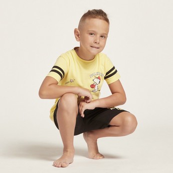 Snoopy Graphic Print T-shirt with Shorts Set