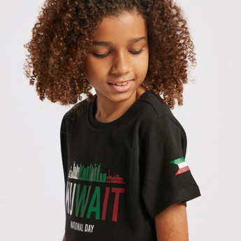 Juniors Graphic Print T-shirt with Short Sleeves