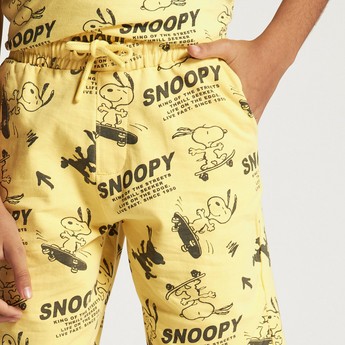 Snoopy Print Shorts with Drawstring Closure and Pockets