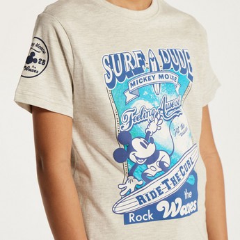 Disney Mickey Mouse Print Round Neck T-shirt with Short Sleeves