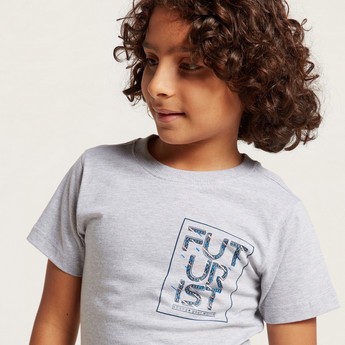 Juniors Graphic Print T-shirt with Short Sleeves