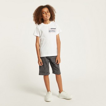 Juniors Graphic Print T-shirt with Short Sleeves