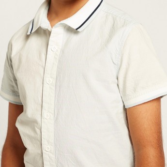 Juniors Textured Shirt with Short Sleeves and Button Closure