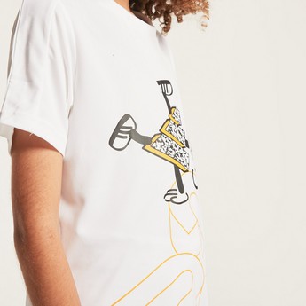 adidas Graphic Print T-shirt with Short Sleeves