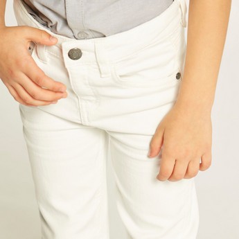 Juniors Solid Denim Jeans with Button Closure and Pockets
