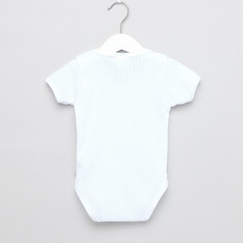 Juniors Textured Short Sleeves Bodysuit