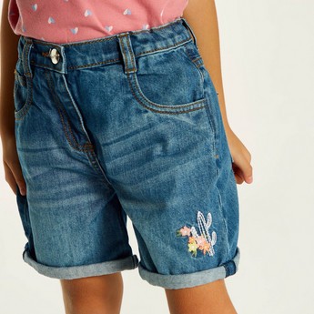 Juniors Floral Embroidered Denim Shorts with Button Closure and Pocket