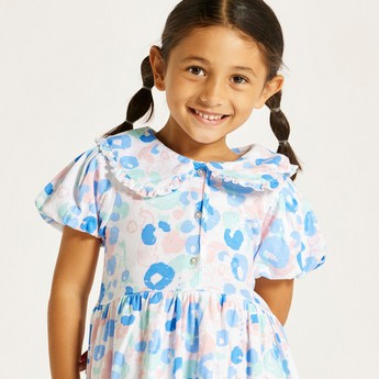 Juniors Printed Dress with Peter Pan Collar and Button Closure