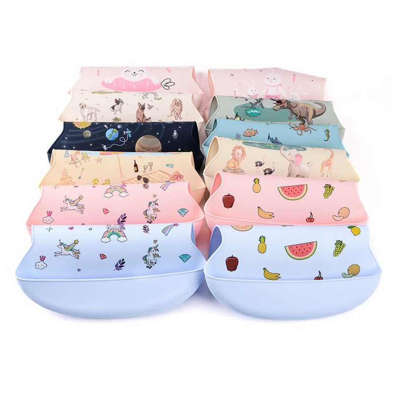 Baby Bib Silicone Water Resistant Saliva Dripping Bibs Banana Cartoon Newborn Feeding Soft Edible Baby Aprons Adjustable Burping Scarf