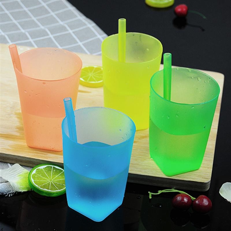 4pcs Candy Color Sippy Water Cups Practical Large Capacity Straw Cups For Children Kids Random Color