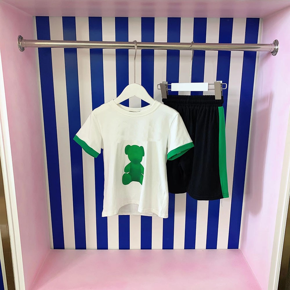 High quality children's clothing little boy 2022 summer new clothes short-sleeved T-shirts and shorts two-piece boys dress set