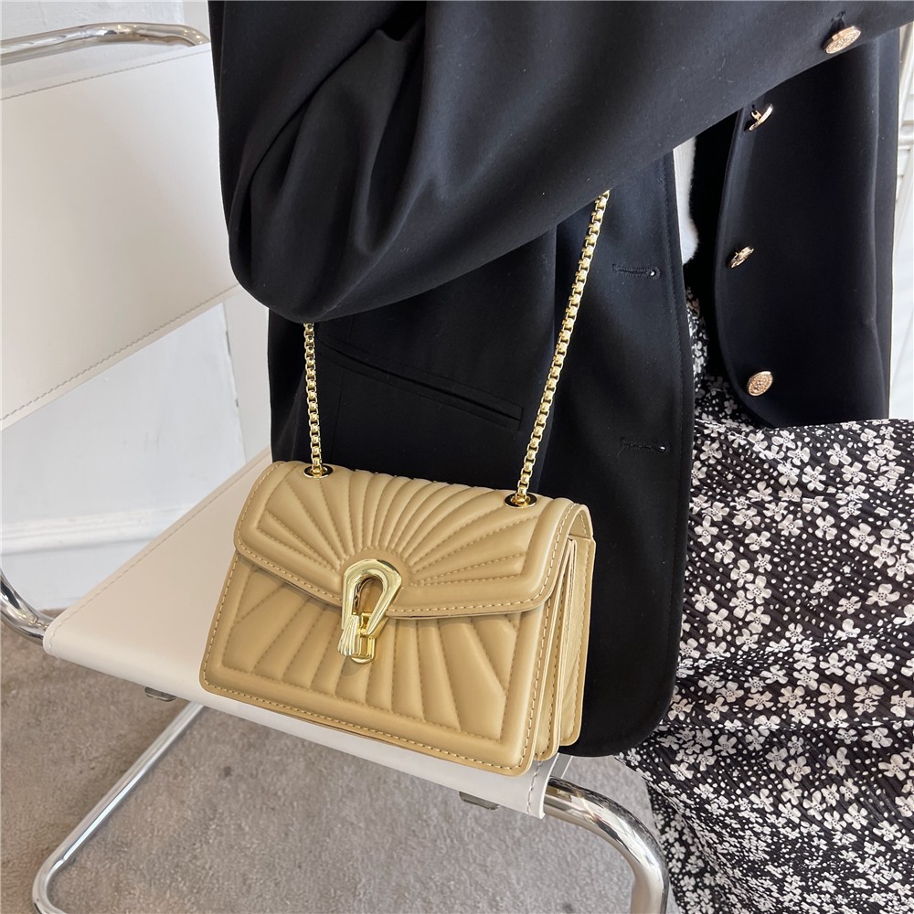 Burminsa Trendy Embroidery Small Chain Shoulder Crossbody Bags for Women Brand Designer Turn Lock Flap Ladies Handbags Ins 2022