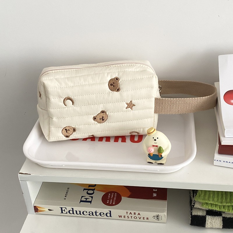 Embroidery Bear Makeup Bag Padded Women Zipper Cosmetic Organizer Bag Cute Cotton Wrist Make Up Pouch Portable Toiletry