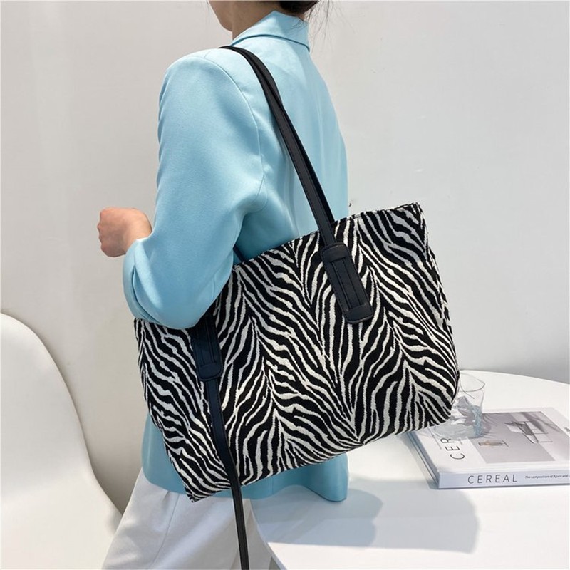 2022 Fashion Women Handbag Tote Bag Large Large Capacity Zebra Print Fror Shopping Bag Female Casual Shoulder Crossbody Bags