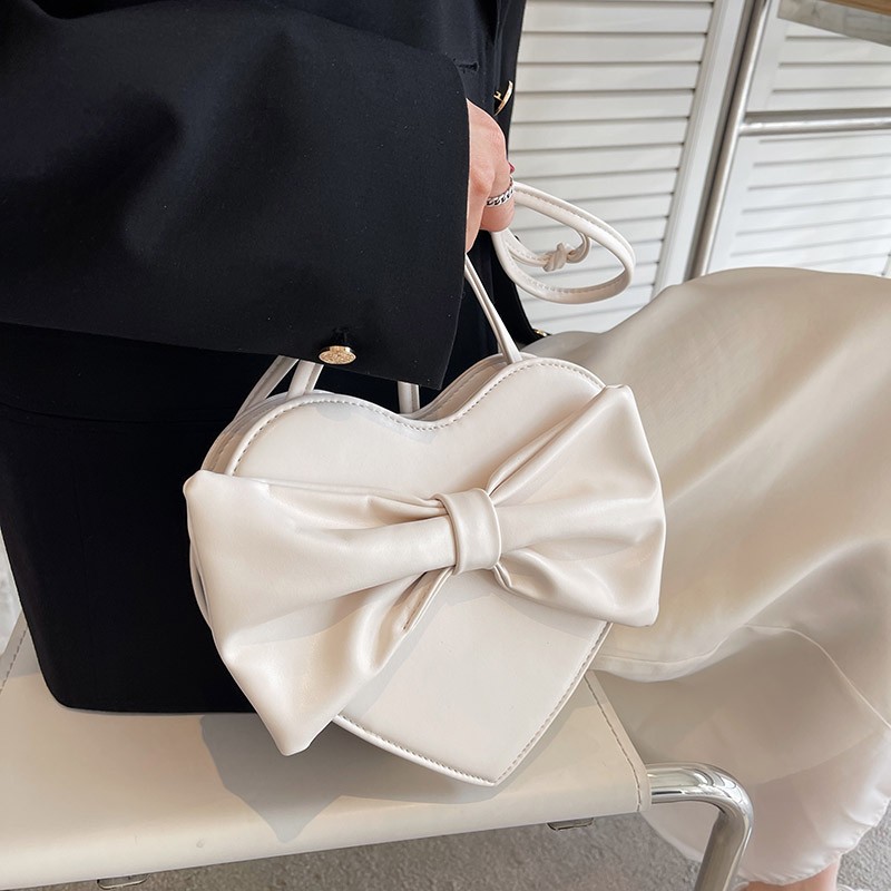 HOCODO Heart Shaped Crossbody Bags For Women Bow-knot Shoulder Bag Woman Summer Cute Ladies Purse PU Leather Women Bags